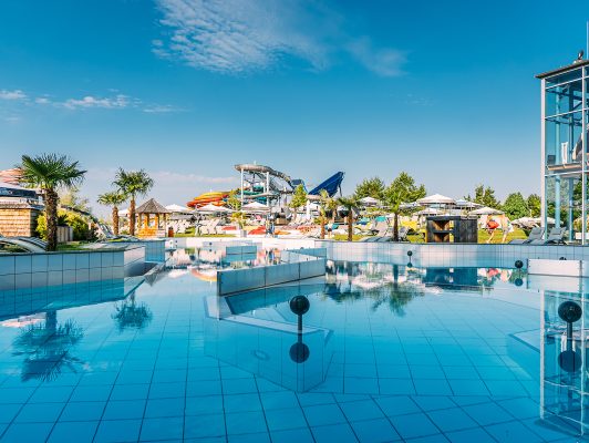 03_TE_Wellenbad_Crazy-River-Tag