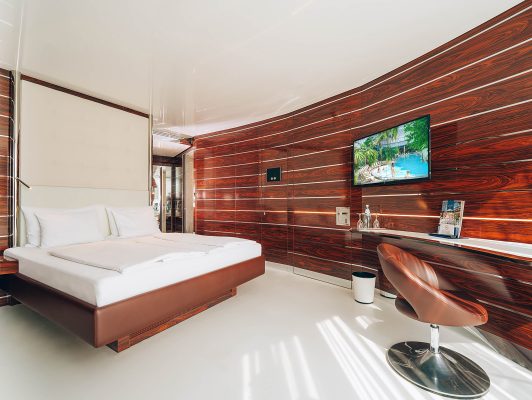 07_TE_HOTEL-VICTORY_Yacht-Kabine_Gesamt