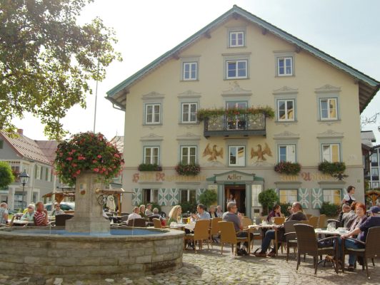 Adler_aussen_tag